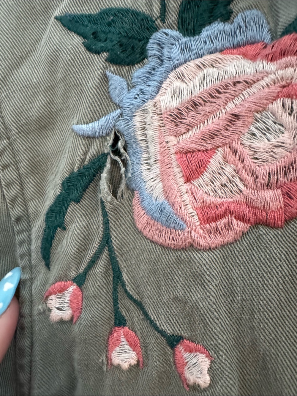 Rails WOMEN'S CHANNING EMBROIDERED MILITARY SHIRT IN SAGE FLORAL - Picture 4 of 11